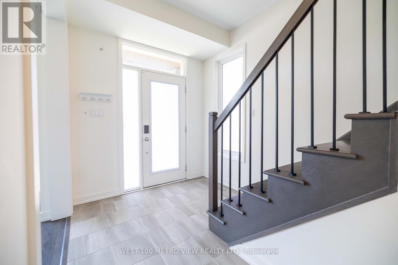 3141 Ernest Appelbe Boulevard, Oakville, Ontario  L6H 0N8 - Photo 22 - W12425288