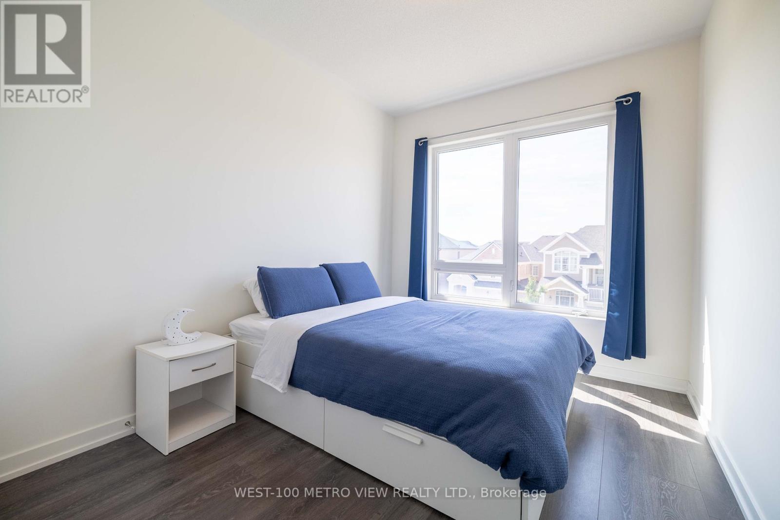 3141 Ernest Appelbe Boulevard, Oakville, Ontario  L6H 0N8 - Photo 9 - W12425288