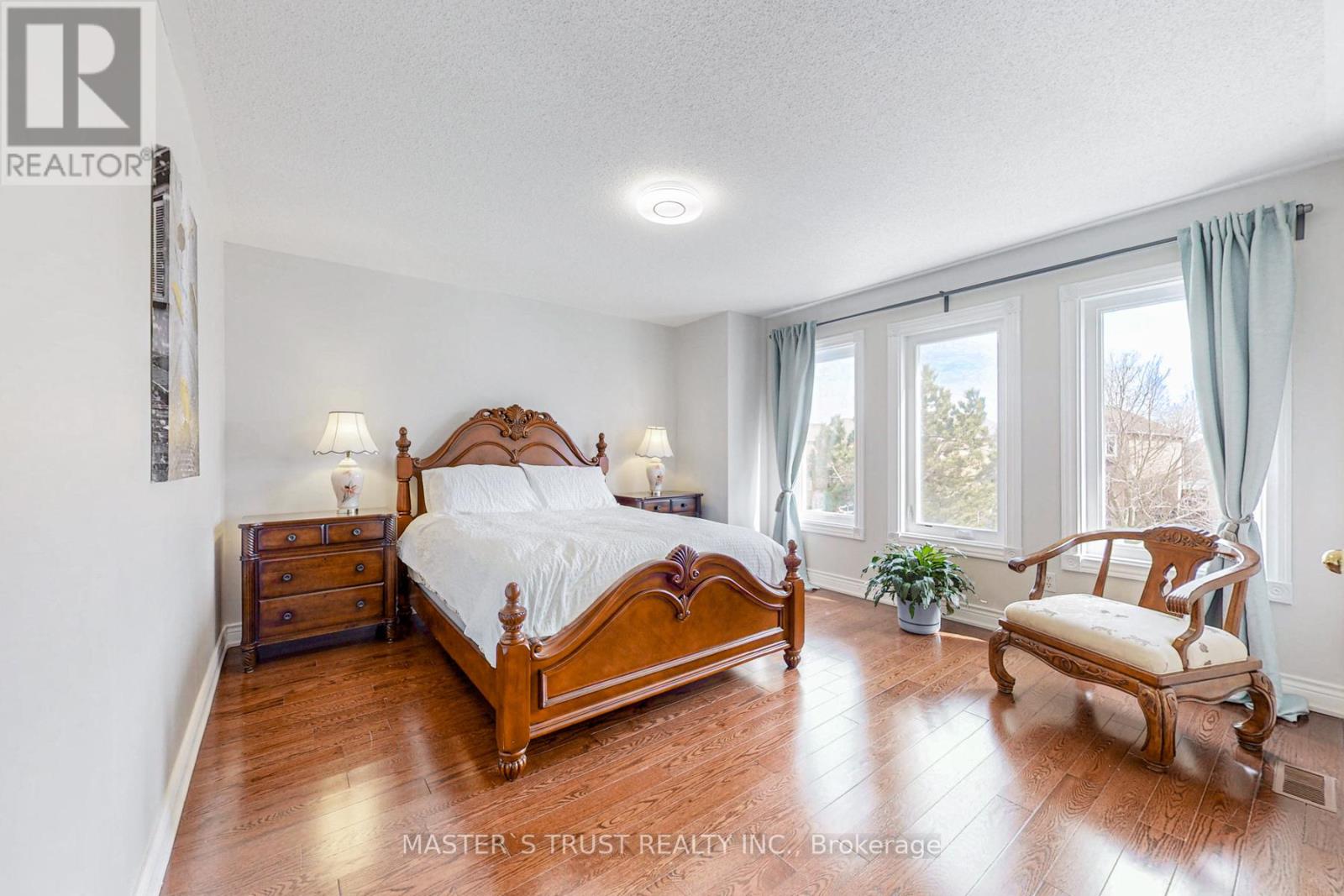 2035 Shady Glen Road, Oakville, Ontario  L6M 3R1 - Photo 31 - W12425317
