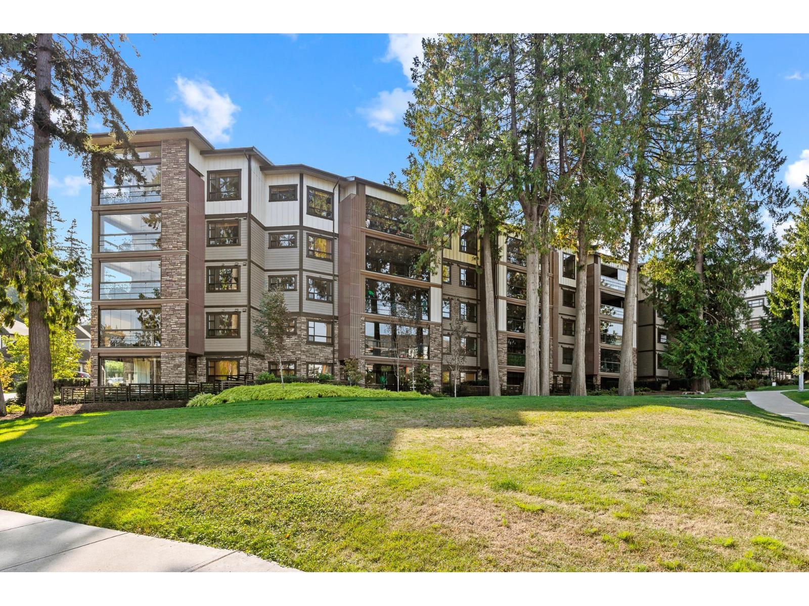 307 3585 146a Street, Surrey, British Columbia  V4P 0G9 - Photo 1 - R3050926