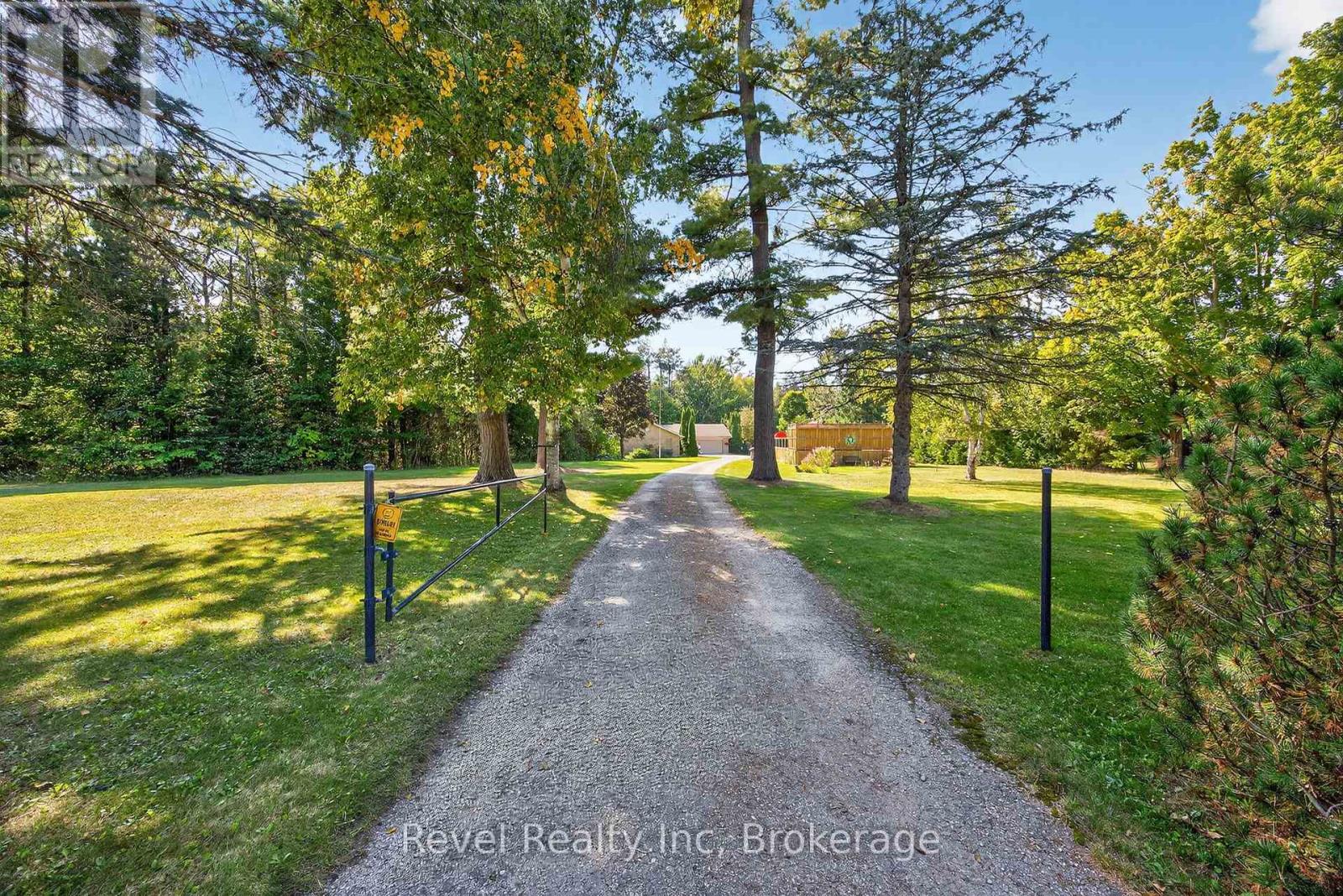7190 93 Highway, Tiny, Ontario  L0K 2E1 - Photo 2 - S12419857