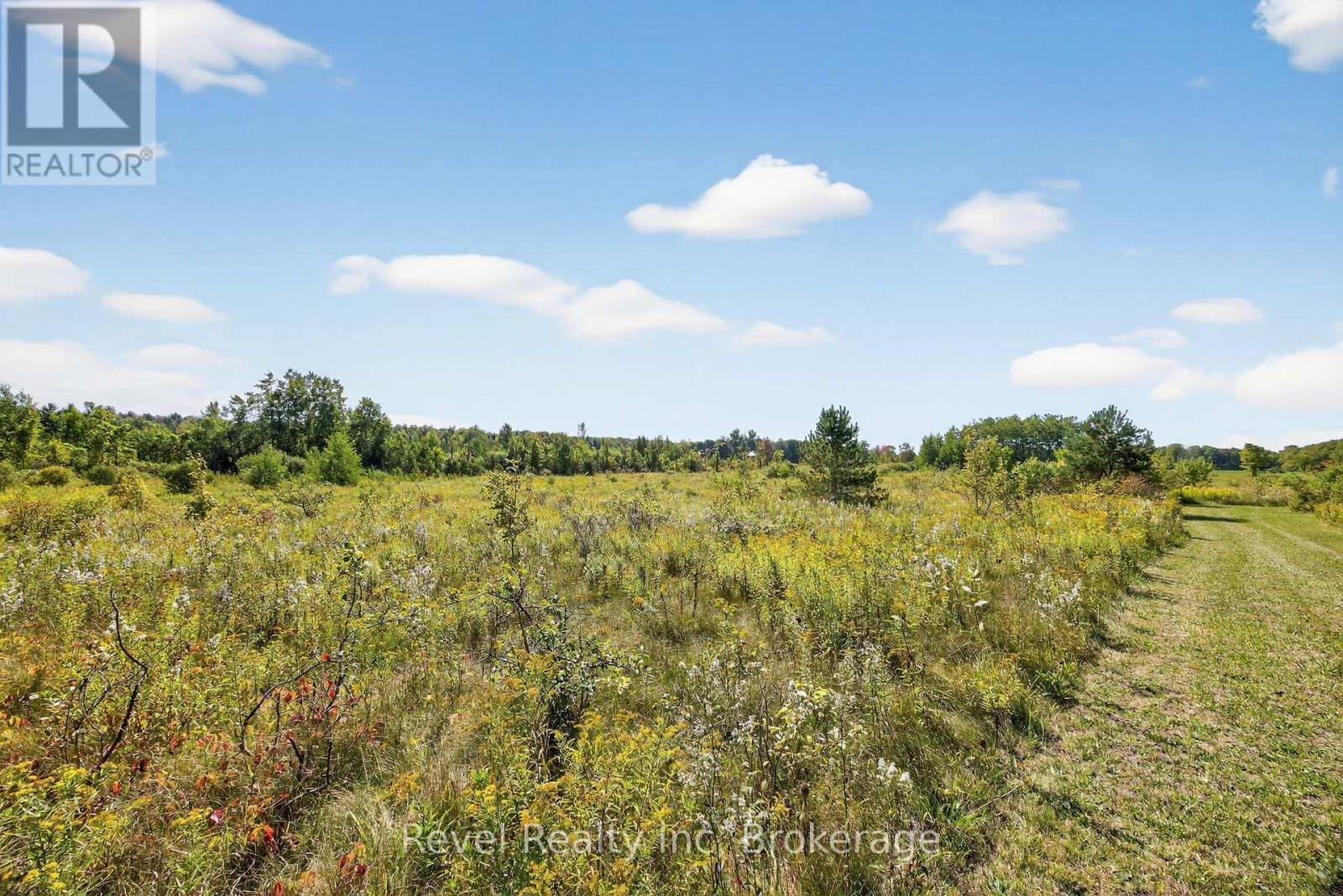 7190 93 Highway, Tiny, Ontario  L0K 2E1 - Photo 37 - S12419857