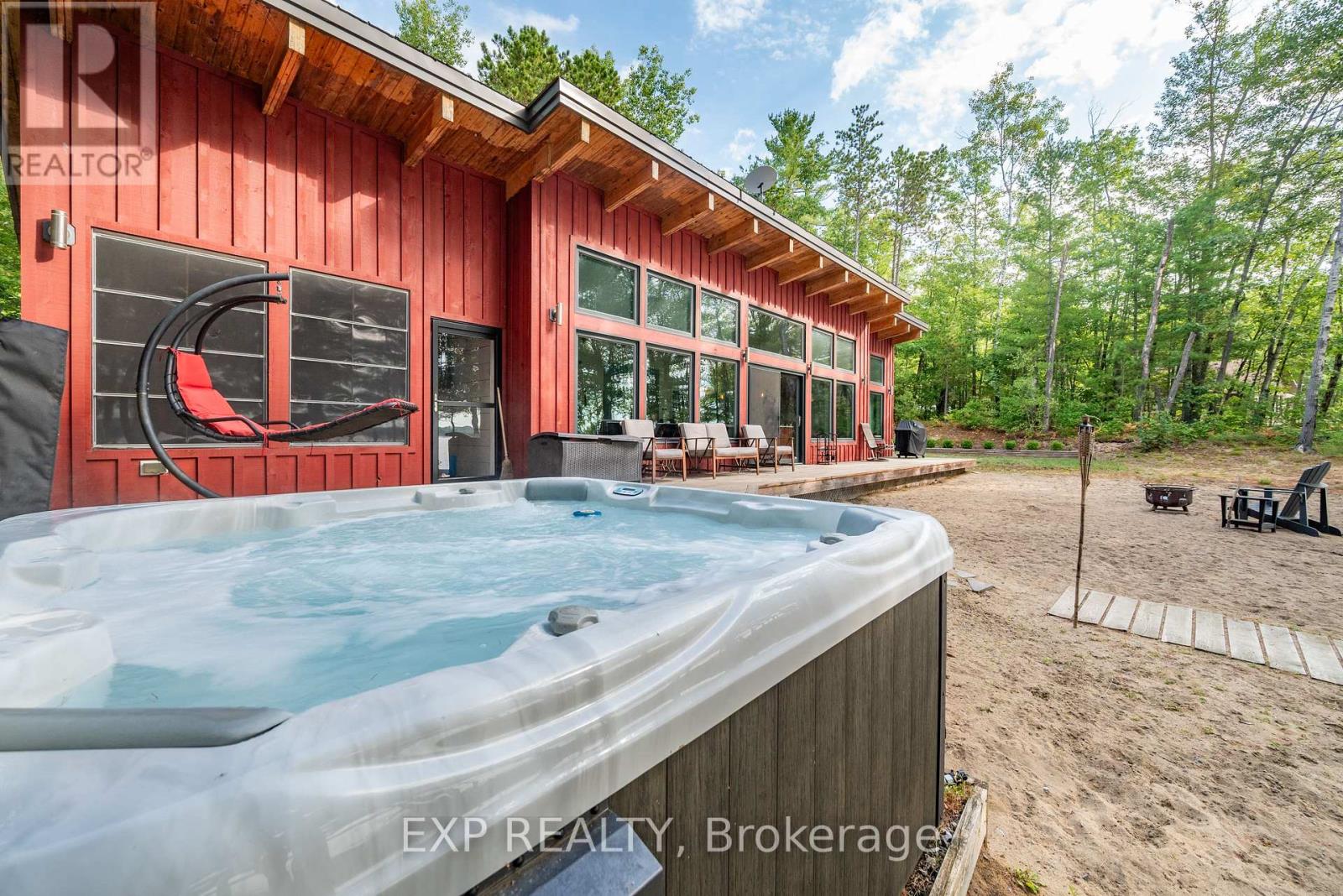 332 Lachlan Lane, Whitewater Region, Ontario  K0J 2L0 - Photo 31 - X12425325