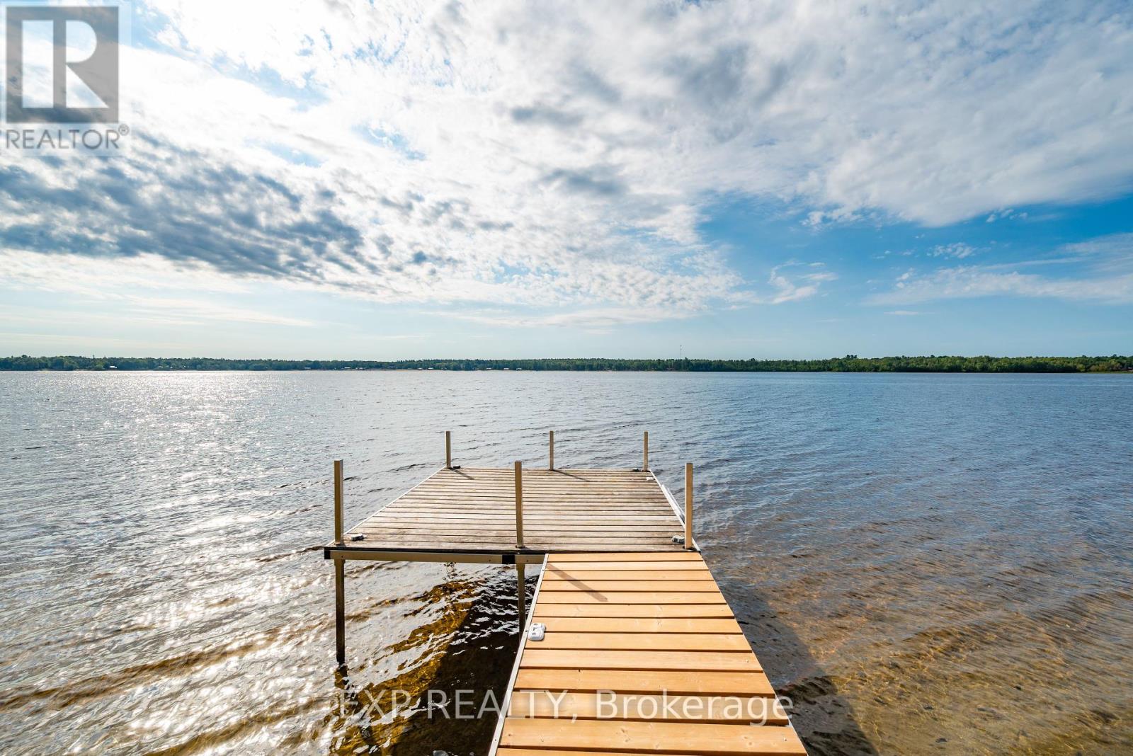 332 Lachlan Lane, Whitewater Region, Ontario  K0J 2L0 - Photo 32 - X12425325