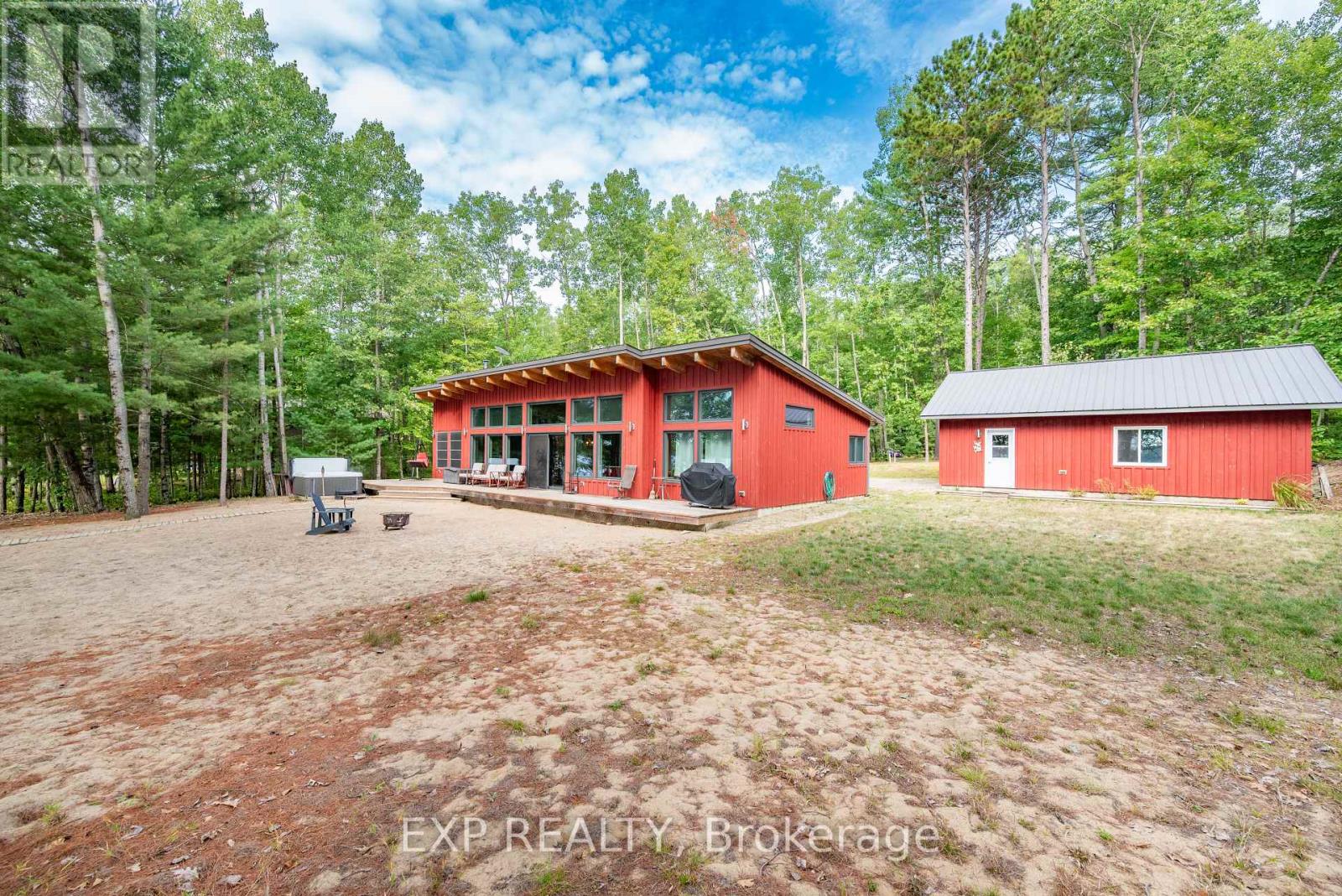 332 Lachlan Lane, Whitewater Region, Ontario  K0J 2L0 - Photo 38 - X12425325