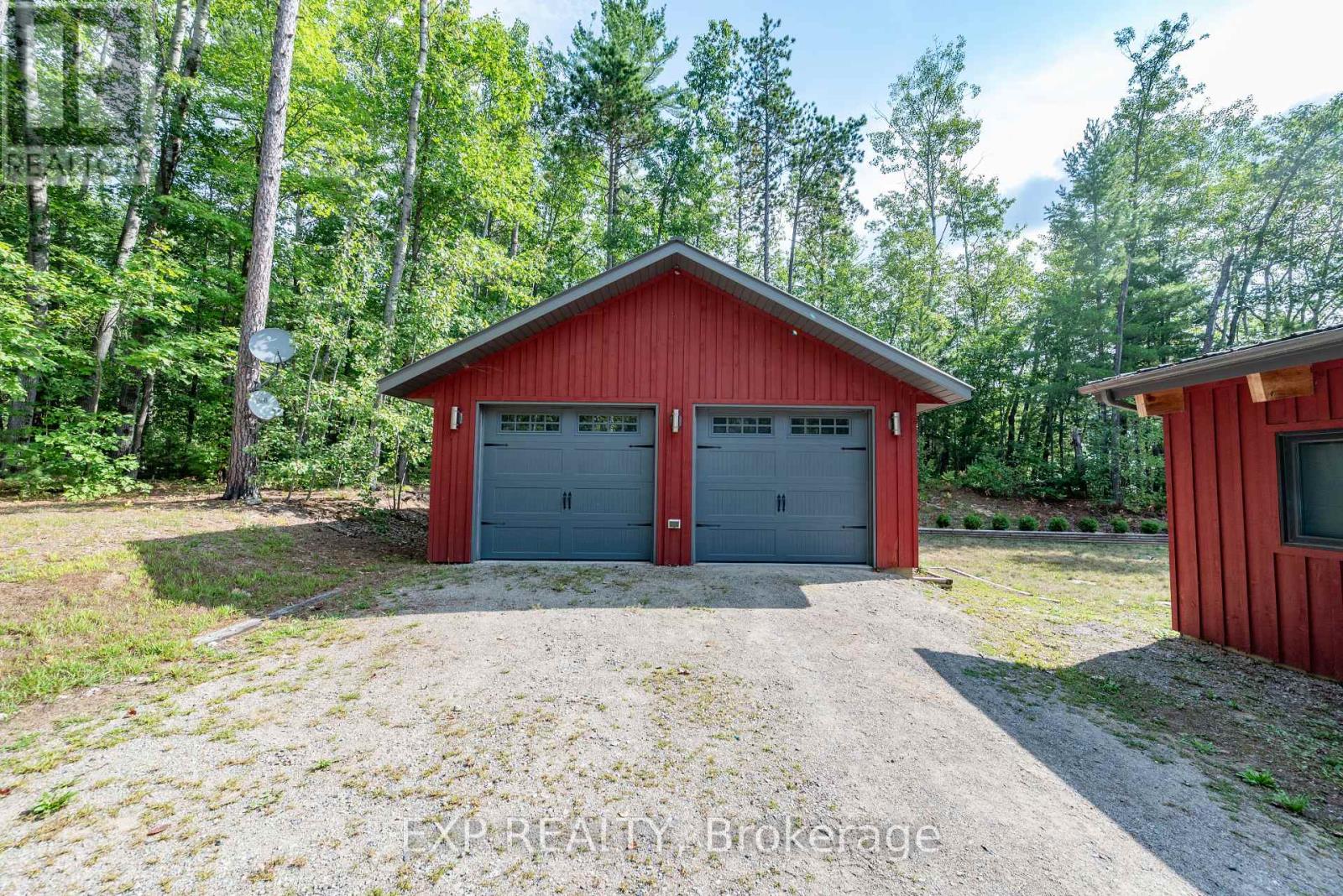 332 Lachlan Lane, Whitewater Region, Ontario  K0J 2L0 - Photo 49 - X12425325