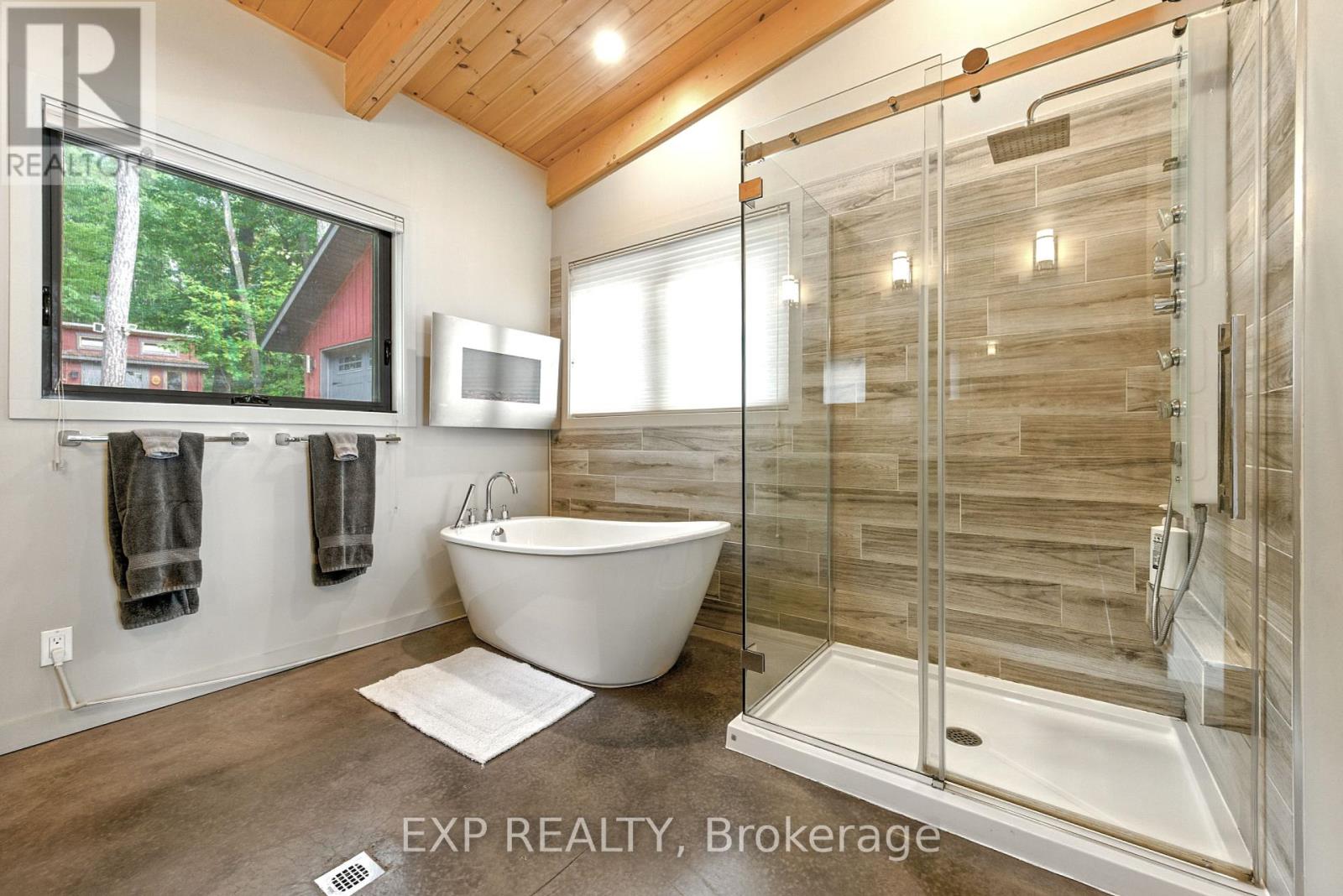 332 Lachlan Lane, Whitewater Region, Ontario  K0J 2L0 - Photo 6 - X12425325