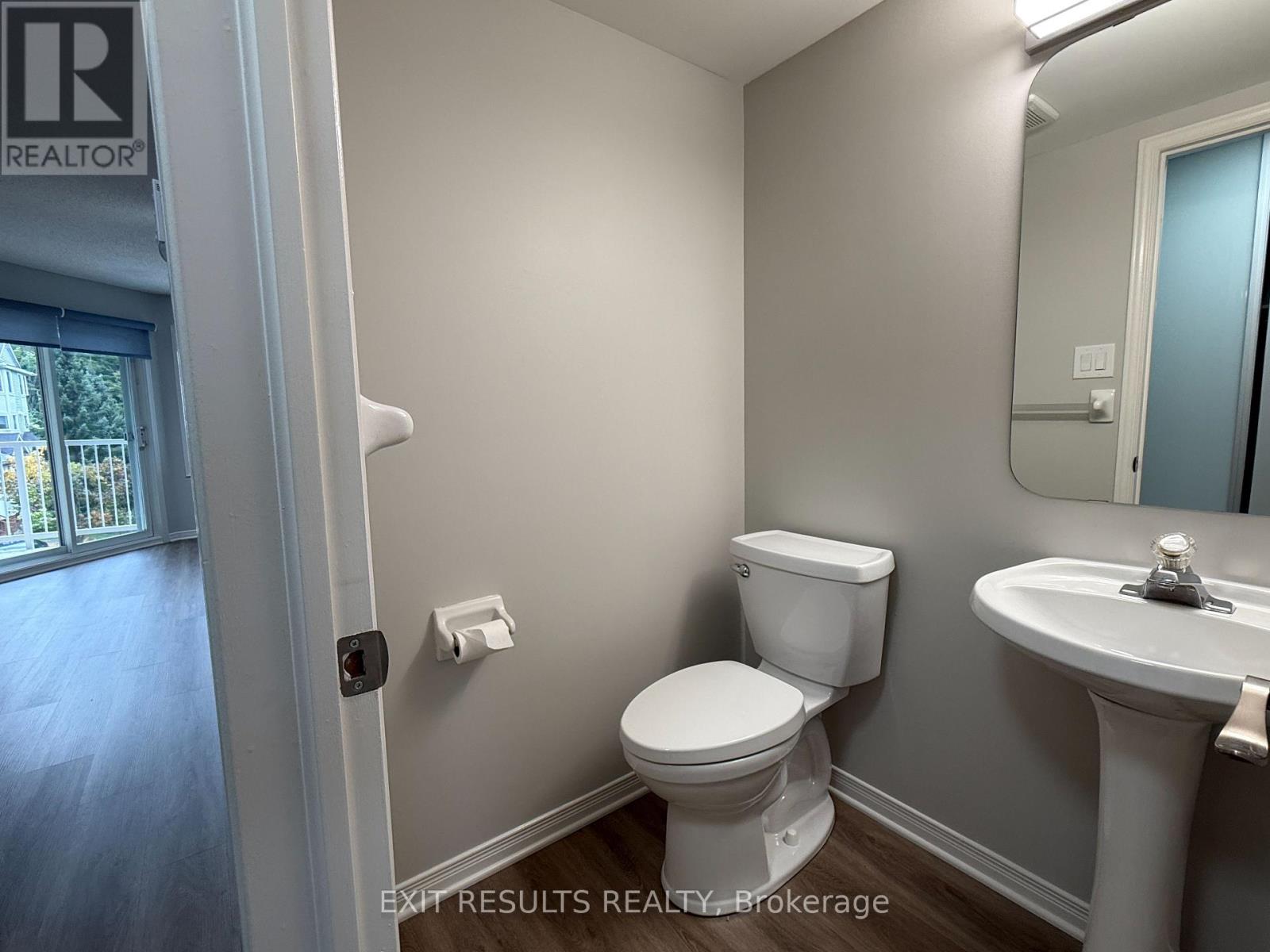 4 - 1400 Wildberry Court, Ottawa, Ontario  K1C 7K6 - Photo 12 - X12425338