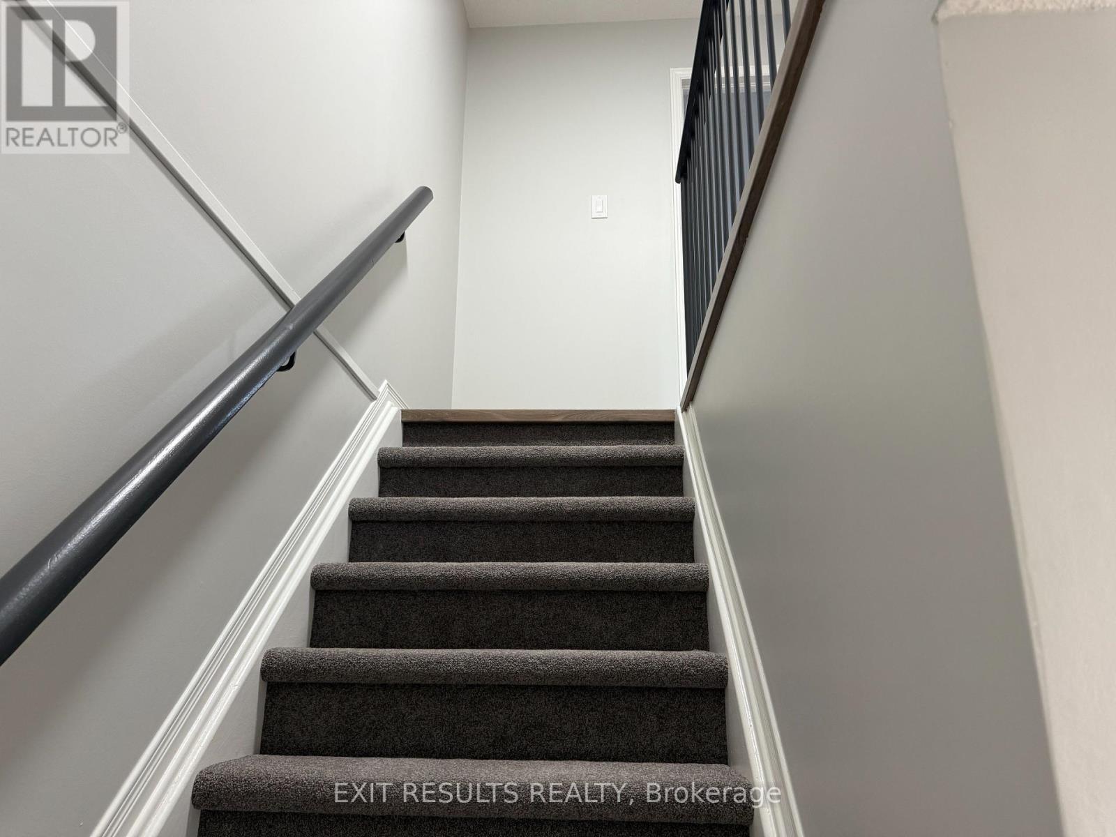 4 - 1400 Wildberry Court, Ottawa, Ontario  K1C 7K6 - Photo 19 - X12425338