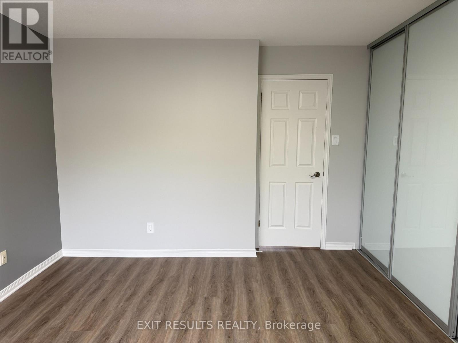 4 - 1400 Wildberry Court, Ottawa, Ontario  K1C 7K6 - Photo 25 - X12425338