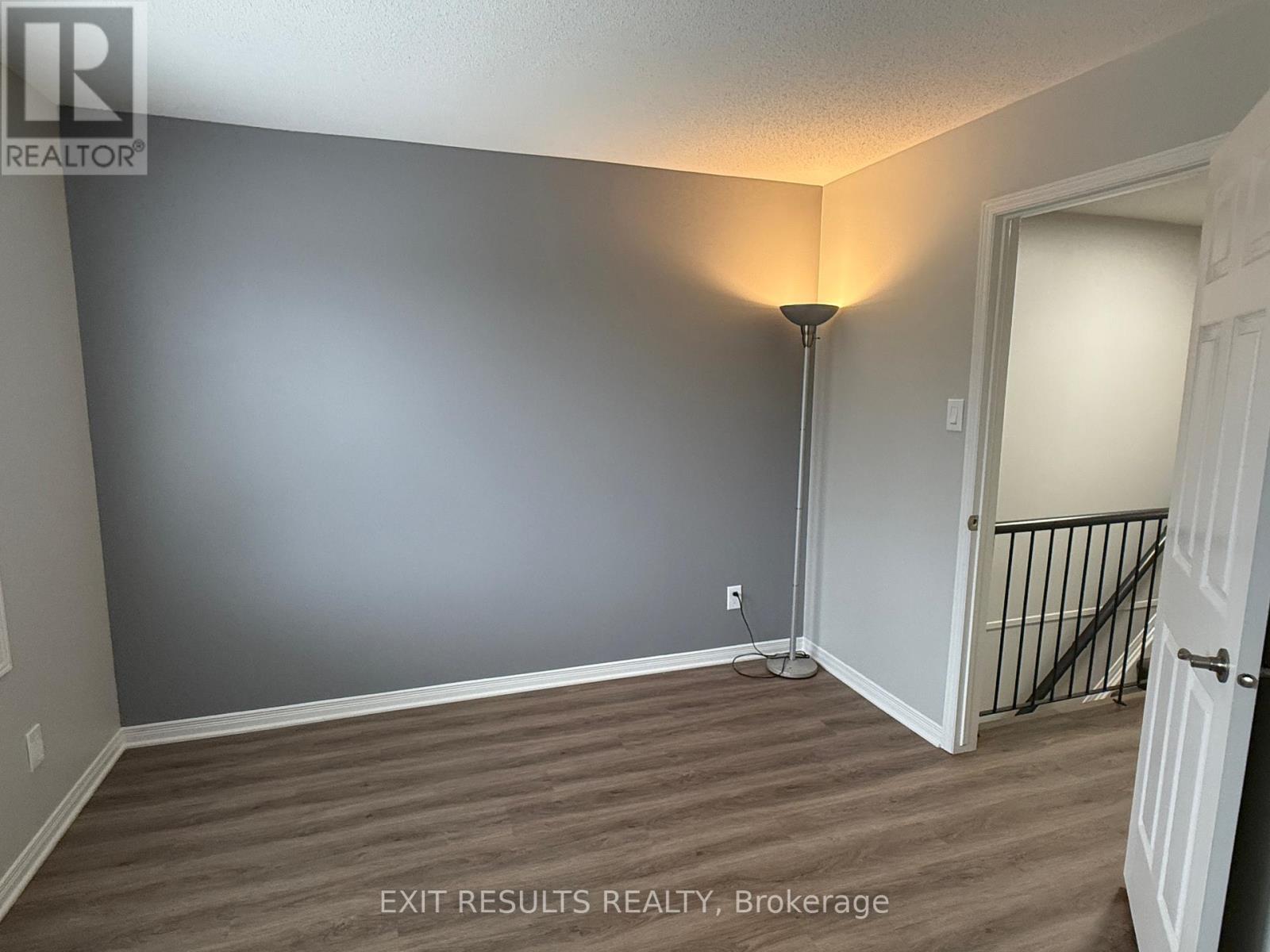 4 - 1400 Wildberry Court, Ottawa, Ontario  K1C 7K6 - Photo 31 - X12425338