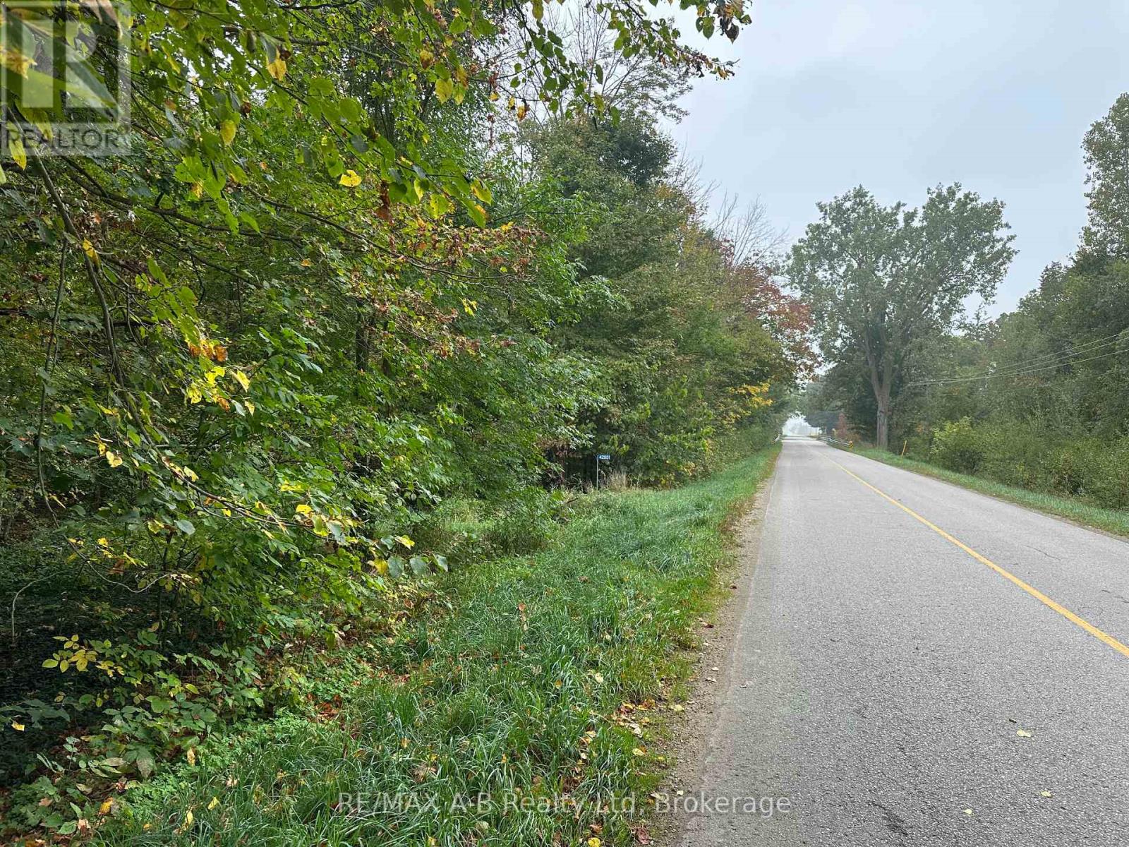 42951 Cranbrook Road, Huron East, Ontario  N0G 1H0 - Photo 6 - X12425341