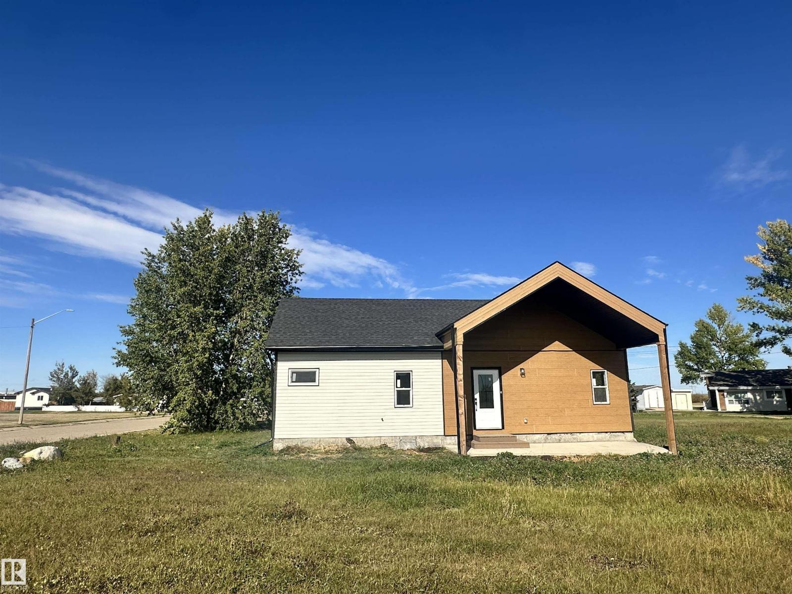 4743 47 ST, Clyde, Alberta