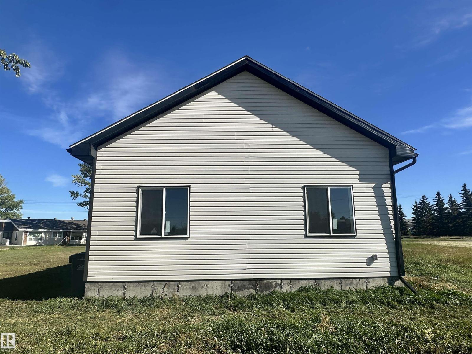 4743 47 St, Clyde, Alberta  T0G 0P0 - Photo 11 - E4459350