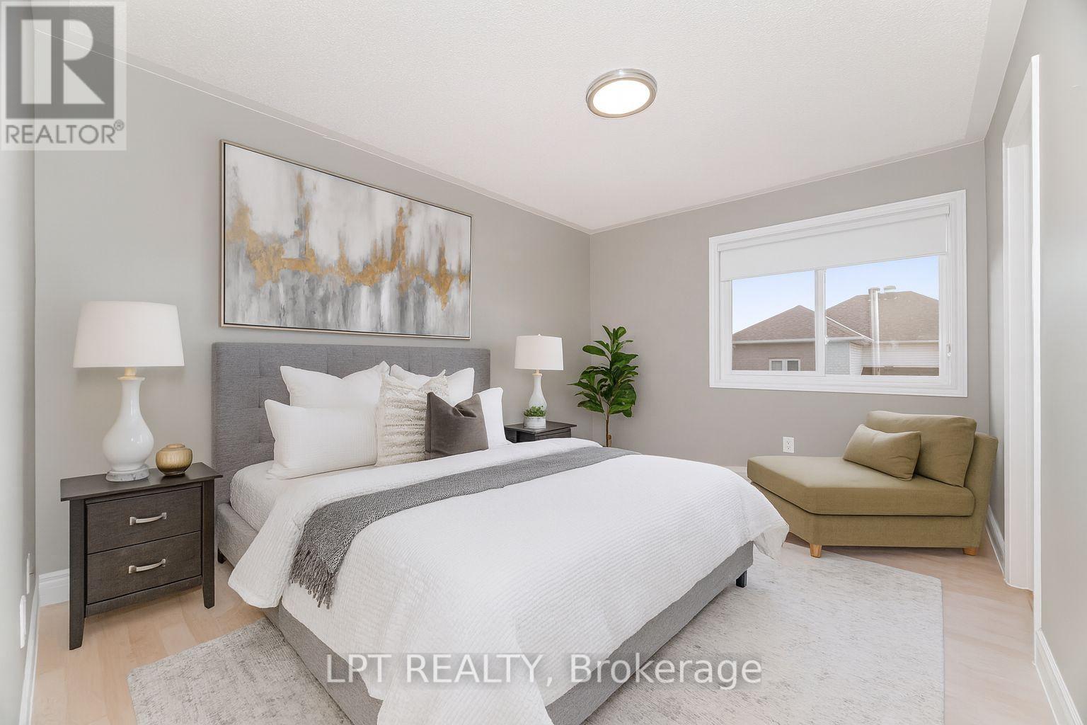 2270 Dunforest Crescent, Oakville, Ontario  L6M 4X3 - Photo 16 - W12425279