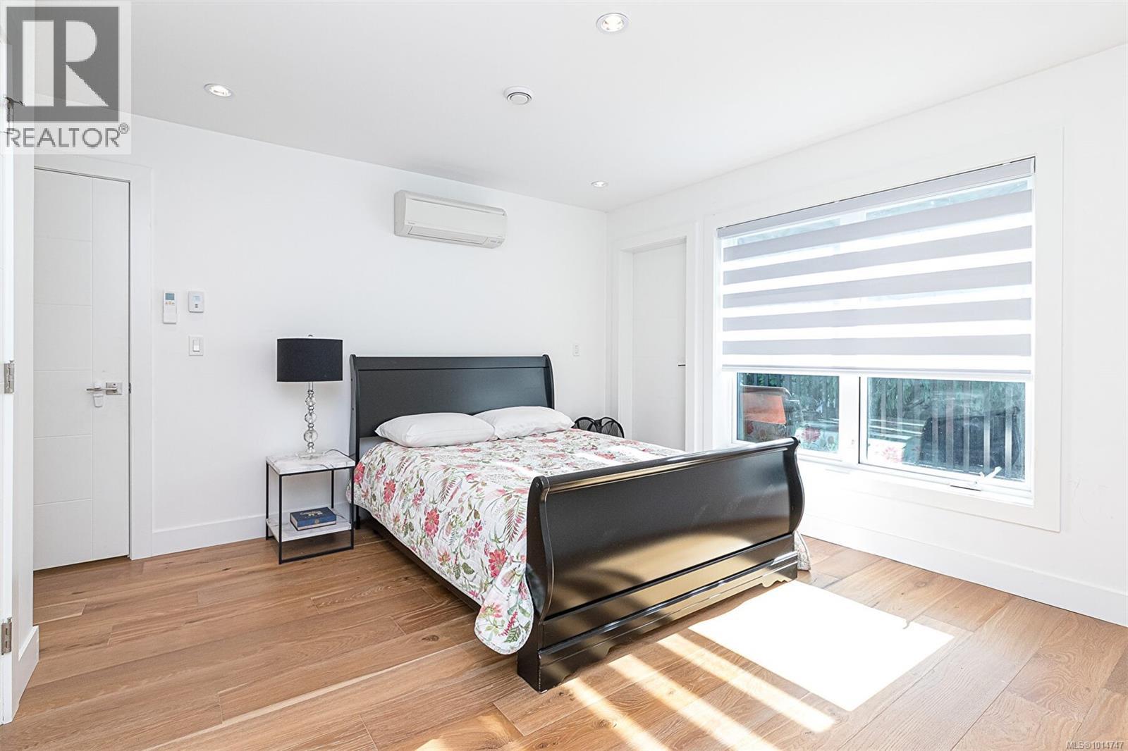 2555 Sinclair Rd, Saanich, British Columbia  V8N 1B7 - Photo 20 - 1014747