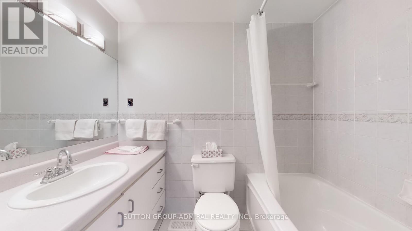51 Blue Spruce Lane, Markham, Ontario  L3T 3W8 - Photo 28 - N12425344
