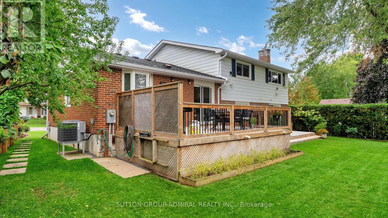 51 Blue Spruce Lane, Markham, Ontario  L3T 3W8 - Photo 45 - N12425344