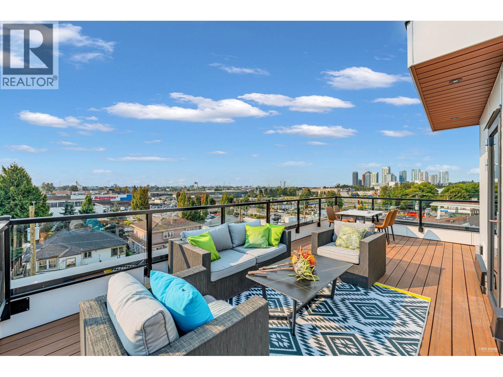 3 262 E 65TH AVENUE, Vancouver, British Columbia
