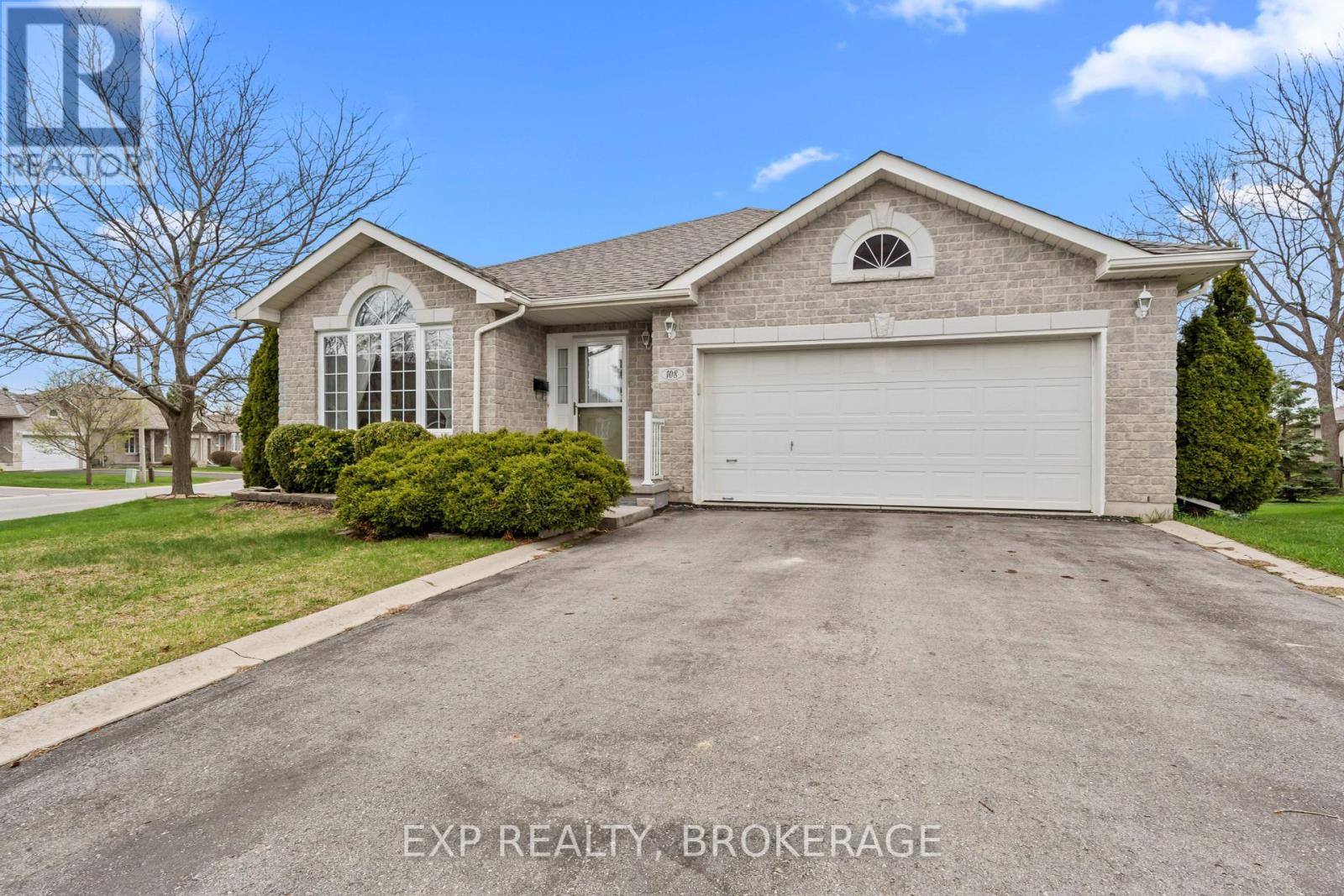 108 Sheridan Street, Kingston, Ontario  K7P 3H7 - Photo 2 - X12425382