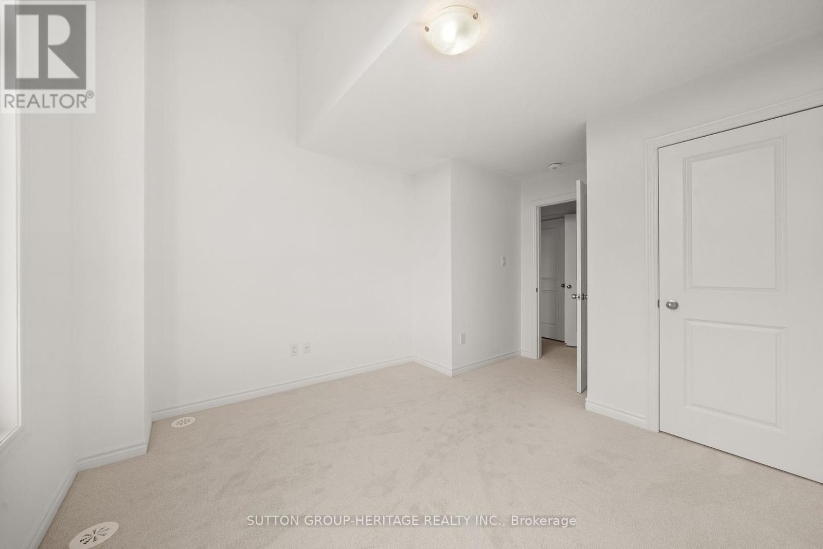 2598 William Jackson Drive, Pickering, Ontario  L1X 0E4 - Photo 20 - E12424892