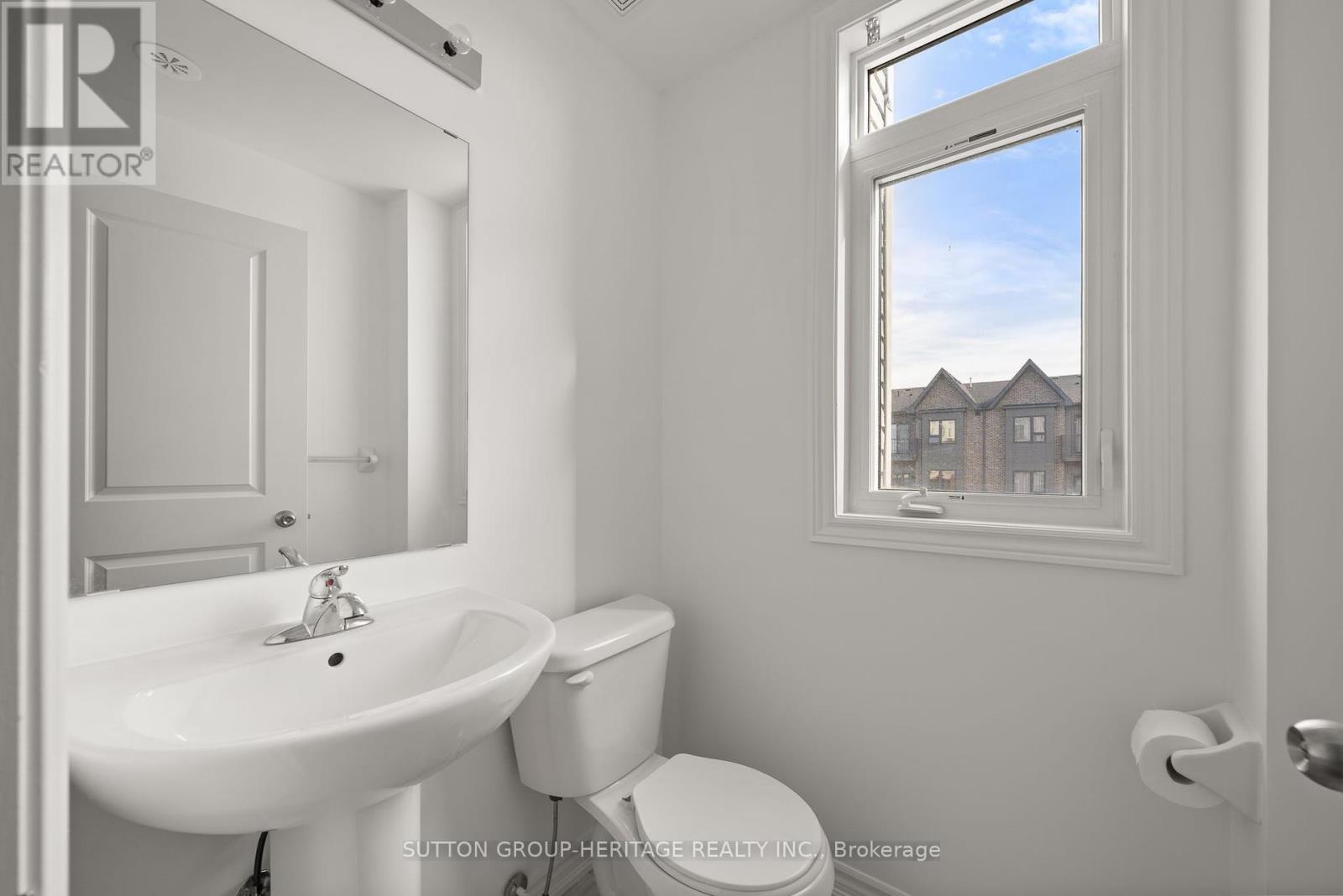 2598 William Jackson Drive, Pickering, Ontario  L1X 0E4 - Photo 16 - E12424892