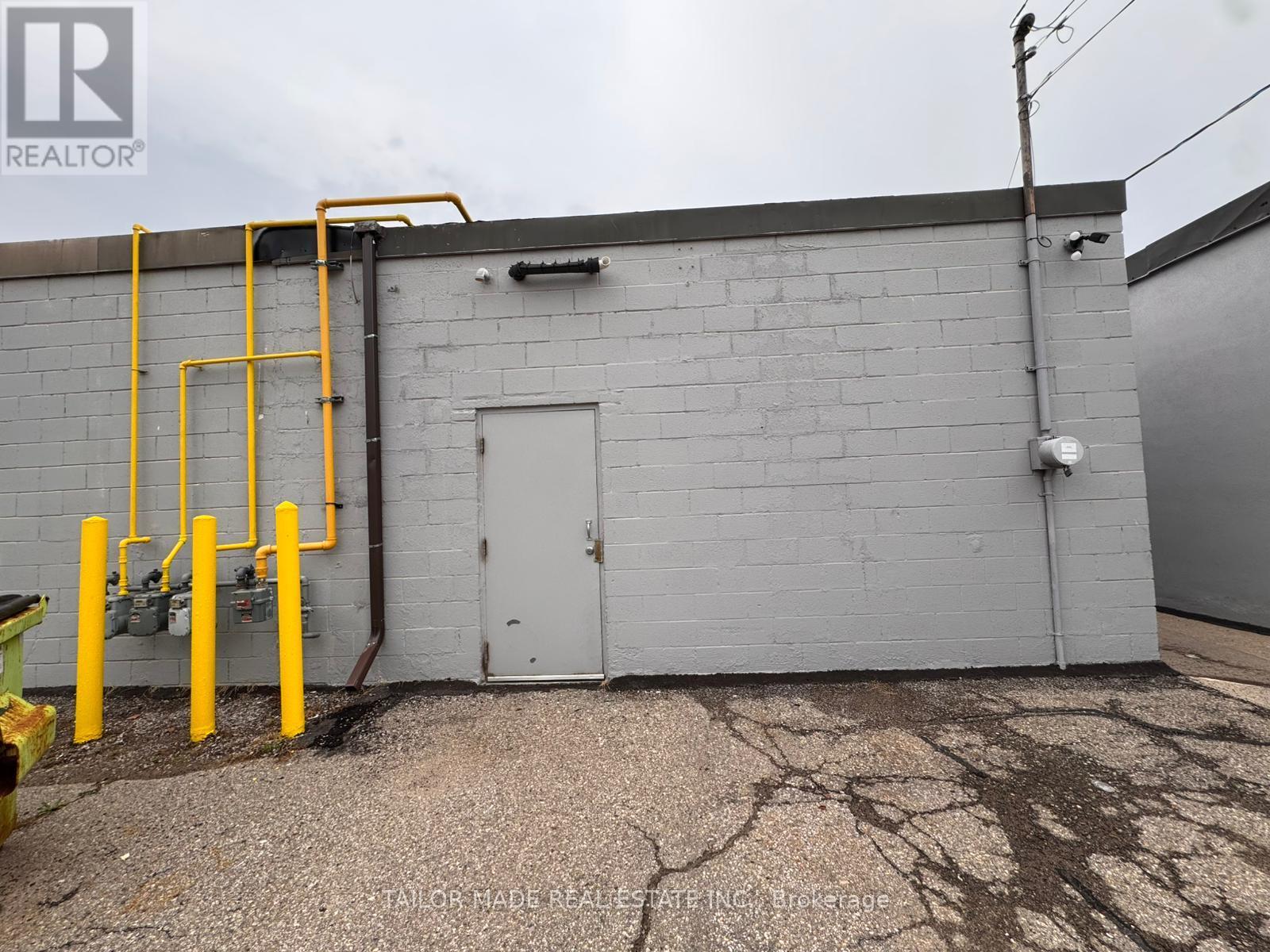 Unit B - 308b Queen Street S, Caledon (Bolton West), Ontario  L7E 4Z9 - Photo 14 - W12422920
