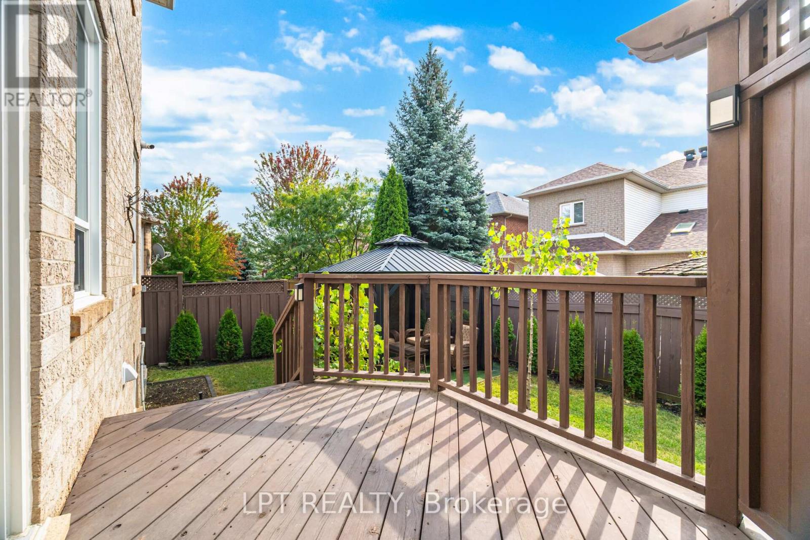 2270 Dunforest Crescent, Oakville, Ontario  L6M 4X3 - Photo 26 - W12425279