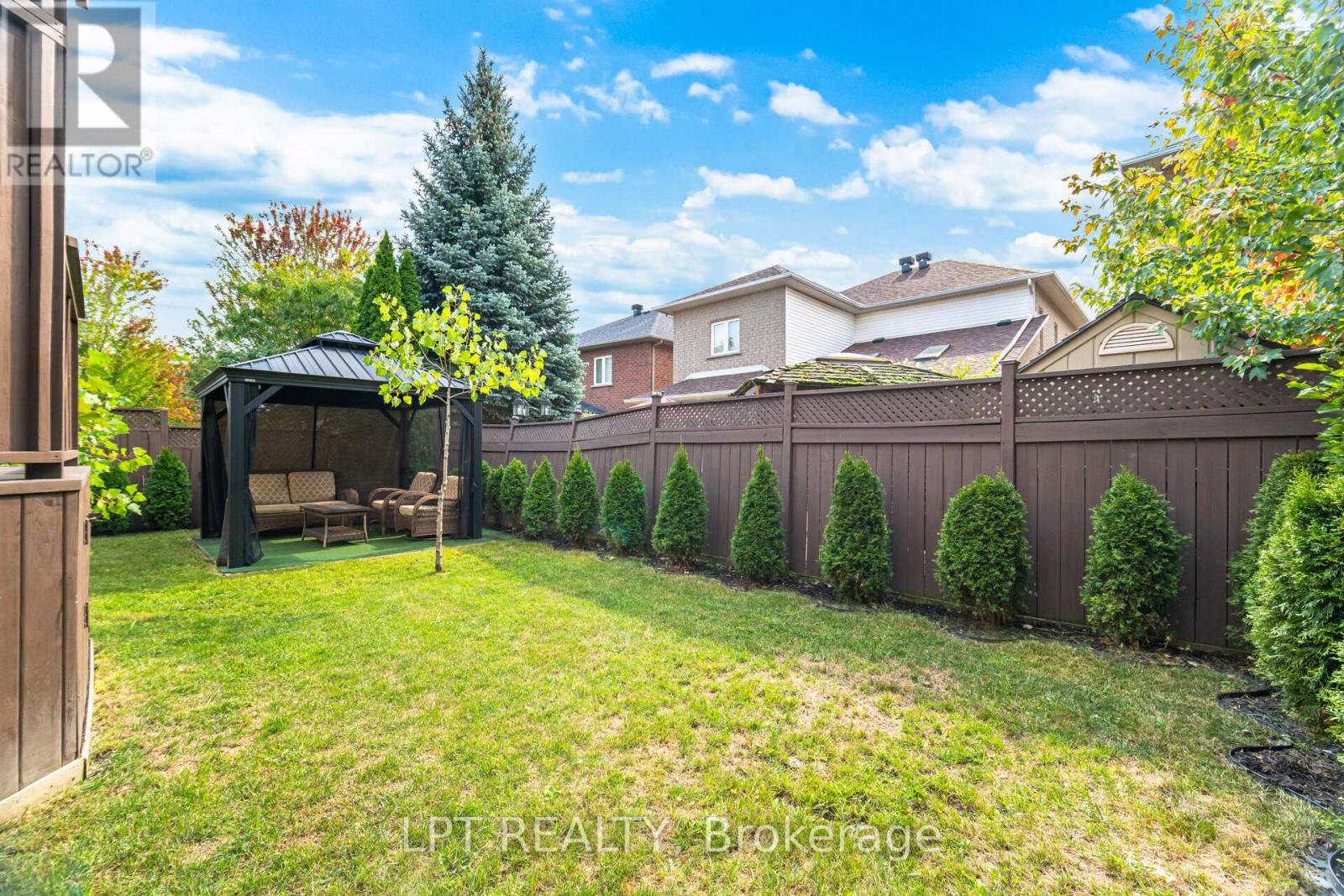 2270 Dunforest Crescent, Oakville, Ontario  L6M 4X3 - Photo 29 - W12425279