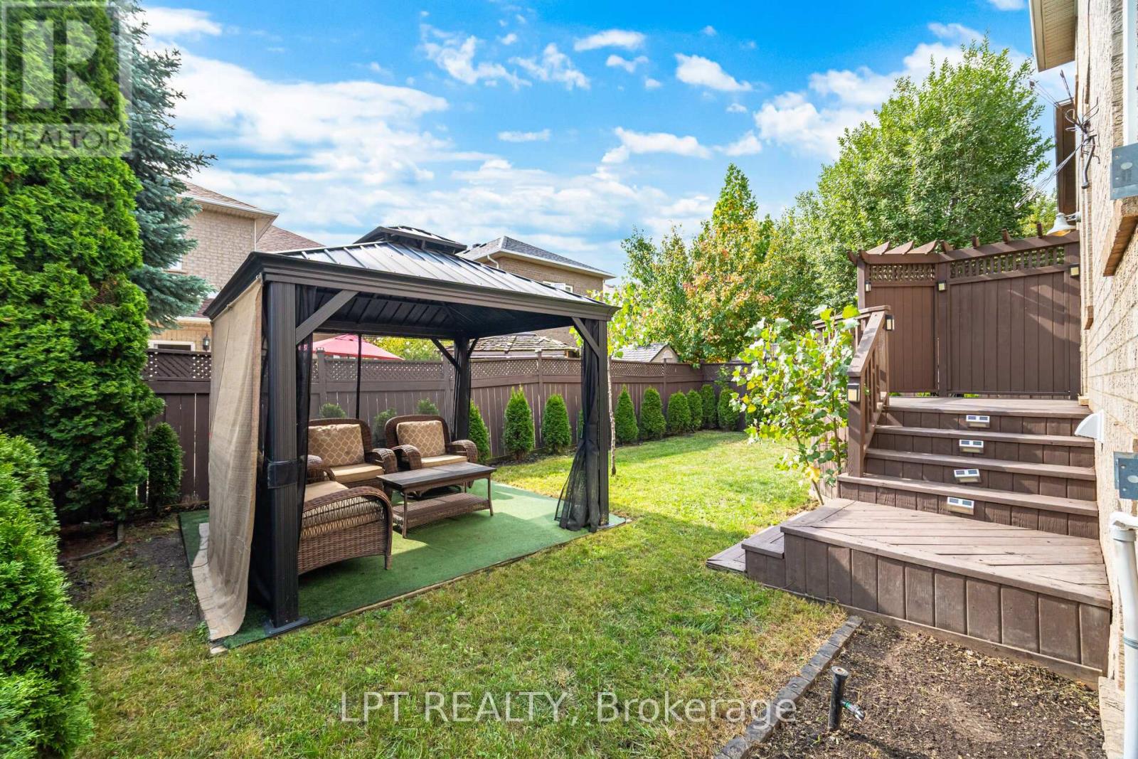 2270 Dunforest Crescent, Oakville, Ontario  L6M 4X3 - Photo 27 - W12425279