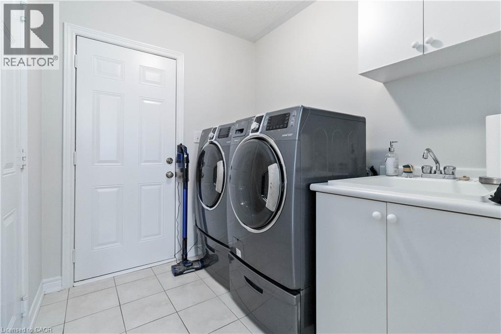 573 Gardenbrook Avenue, Oakville, Ontario  L6M 0P5 - Photo 14 - 40773464
