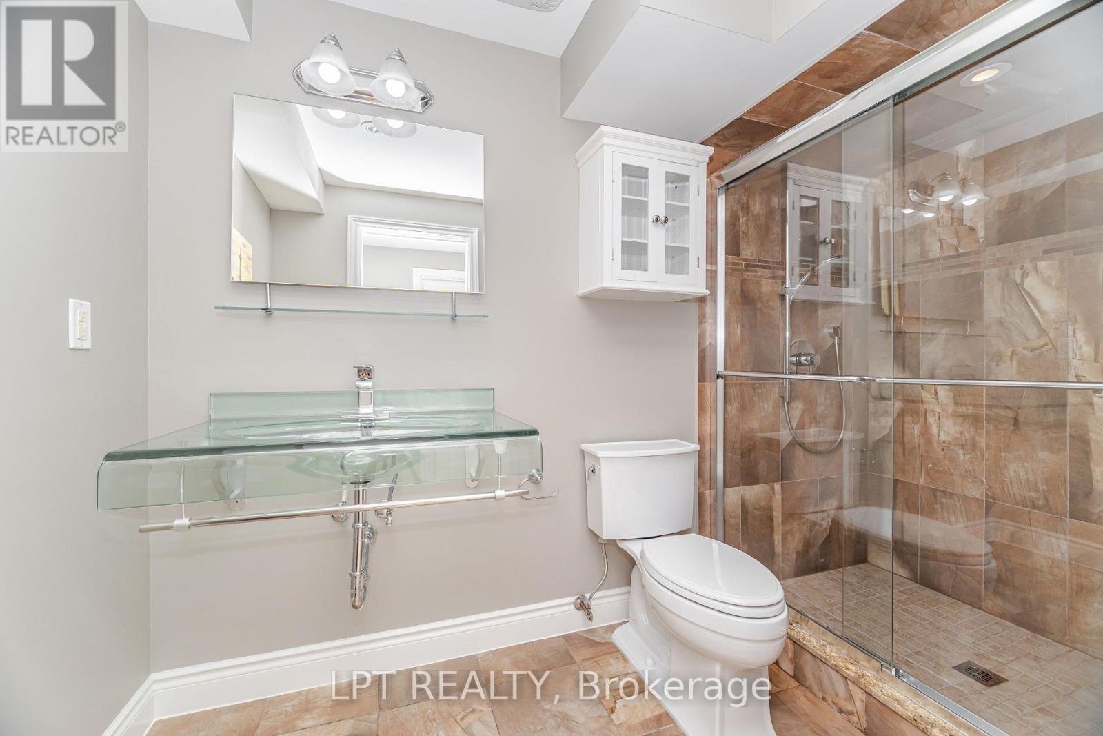 2270 Dunforest Crescent, Oakville, Ontario  L6M 4X3 - Photo 25 - W12425279