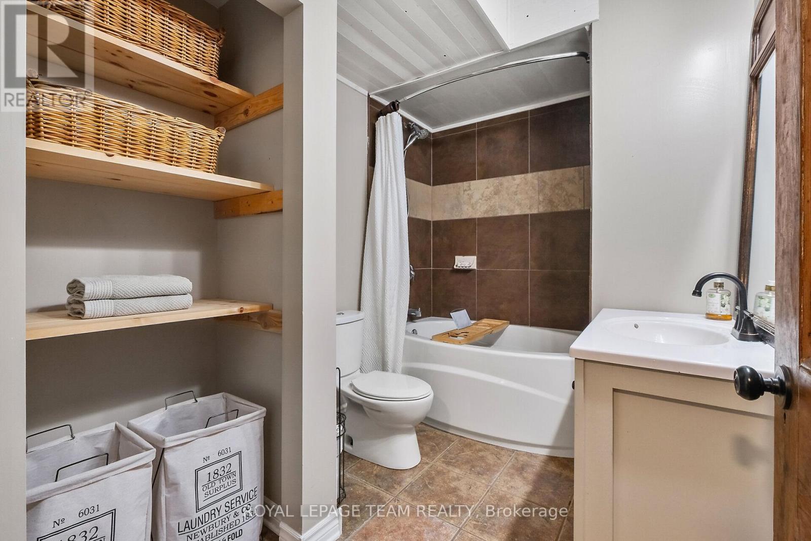 5410 Rockdale Road, Ottawa, Ontario  K0A 3H0 - Photo 39 - X12382429