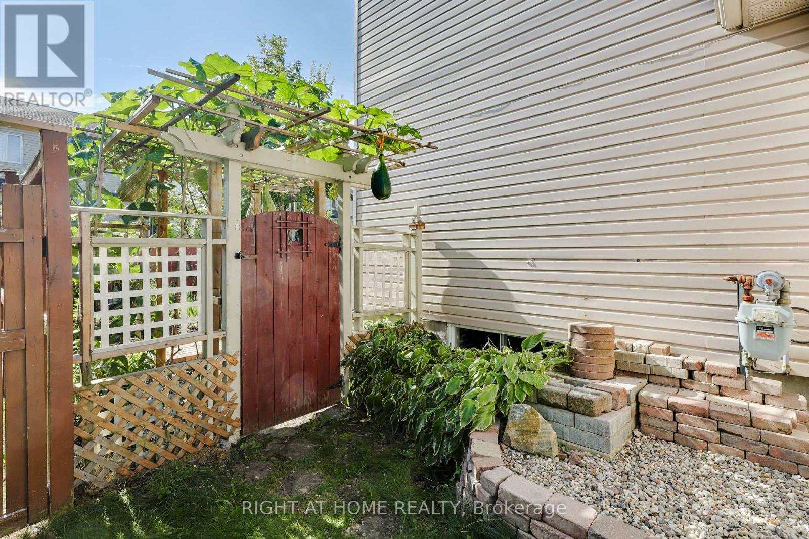 60 Mersey Drive, Ottawa, Ontario  K2K 3A6 - Photo 45 - X12425213
