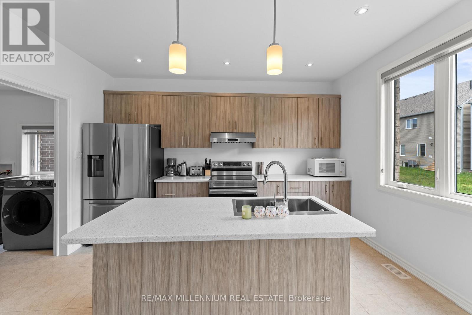 113 Sebastian Street, Blue Mountains, Ontario  N0H 1J0 - Photo 26 - X12229265