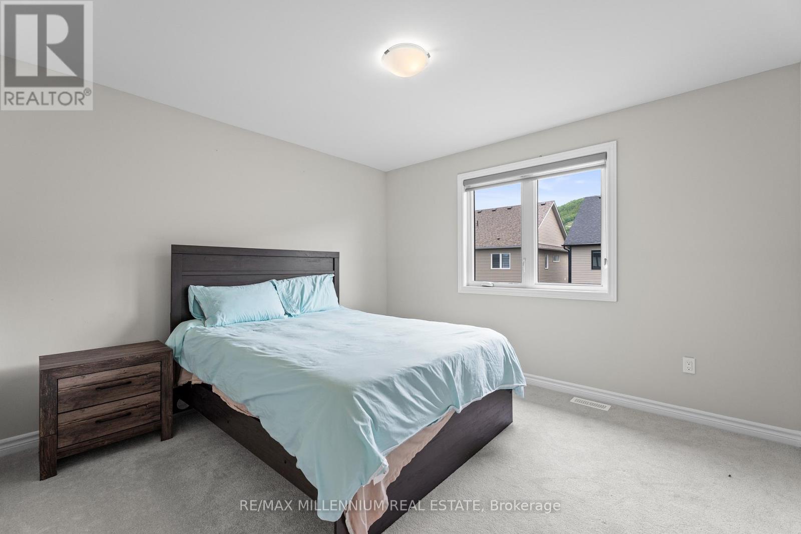 113 Sebastian Street, Blue Mountains, Ontario  N0H 1J0 - Photo 39 - X12229265