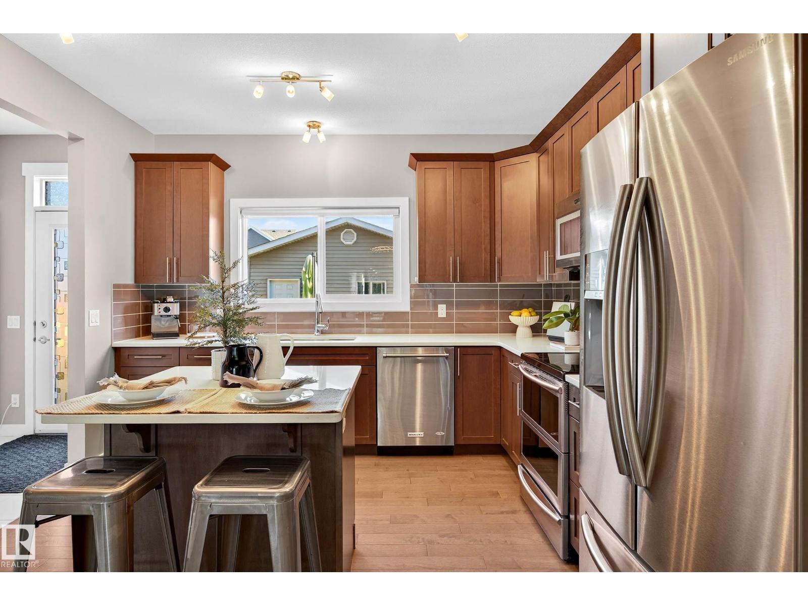 2335 70 St Sw, Edmonton, Alberta  T6X 1Z2 - Photo 3 - E4459365