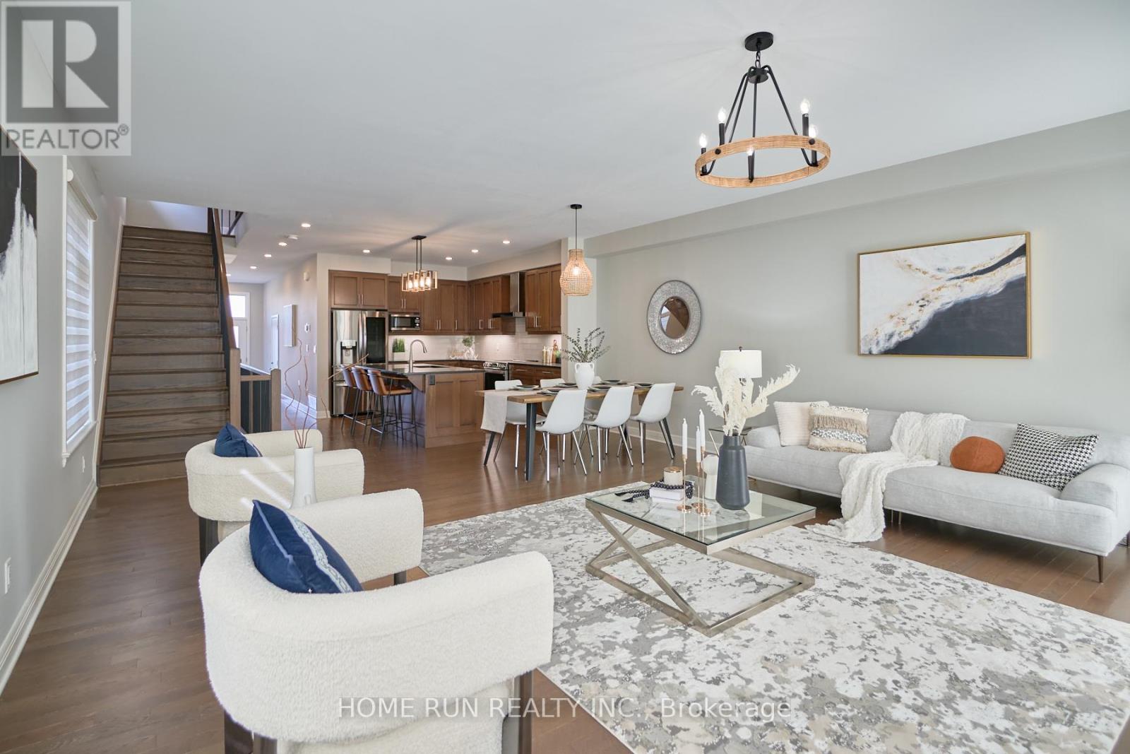 82 Michael Stoqua Street, Ottawa, Ontario  K1K 5A2 - Photo 10 - X12425358