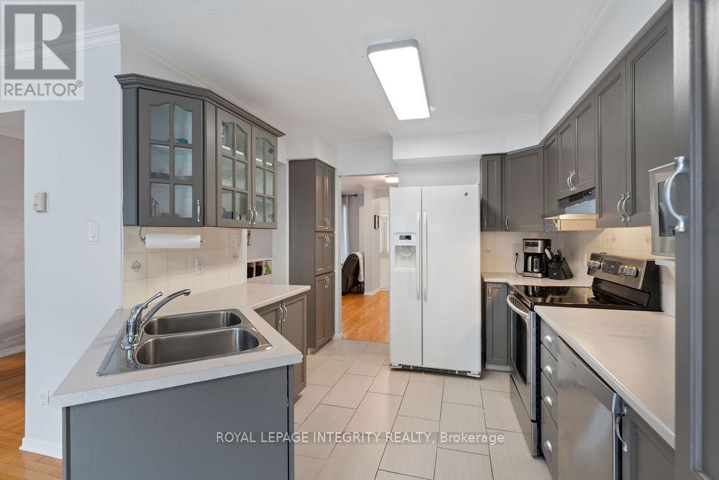 105 Bishops Mills Way, Ottawa, Ontario  K2K 3C2 - Photo 12 - X12425375