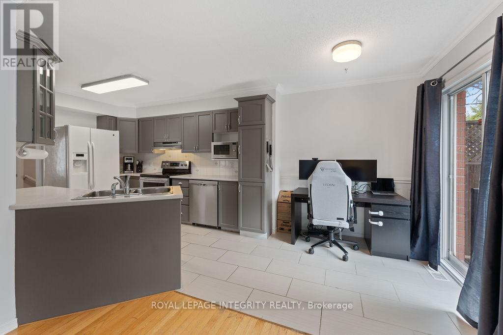 105 Bishops Mills Way, Ottawa, Ontario  K2K 3C2 - Photo 14 - X12425375