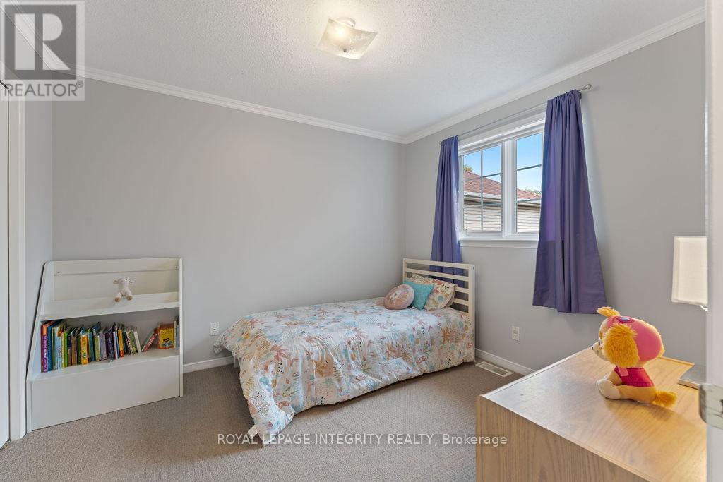 105 Bishops Mills Way, Ottawa, Ontario  K2K 3C2 - Photo 24 - X12425375