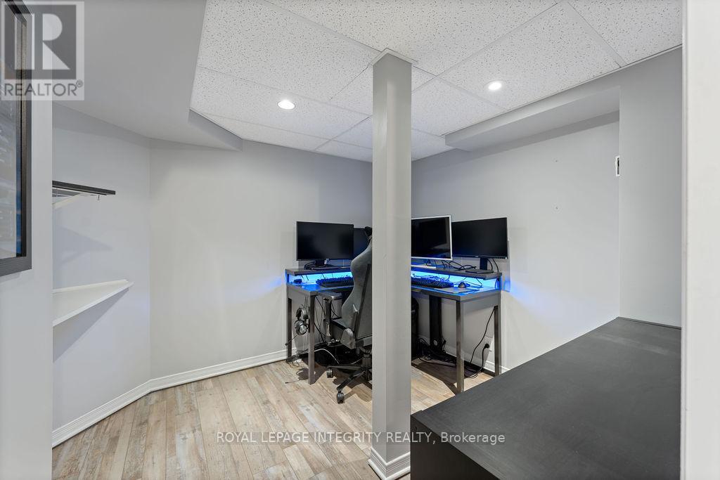 105 Bishops Mills Way, Ottawa, Ontario  K2K 3C2 - Photo 33 - X12425375