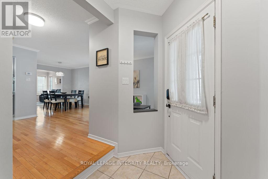105 Bishops Mills Way, Ottawa, Ontario  K2K 3C2 - Photo 5 - X12425375