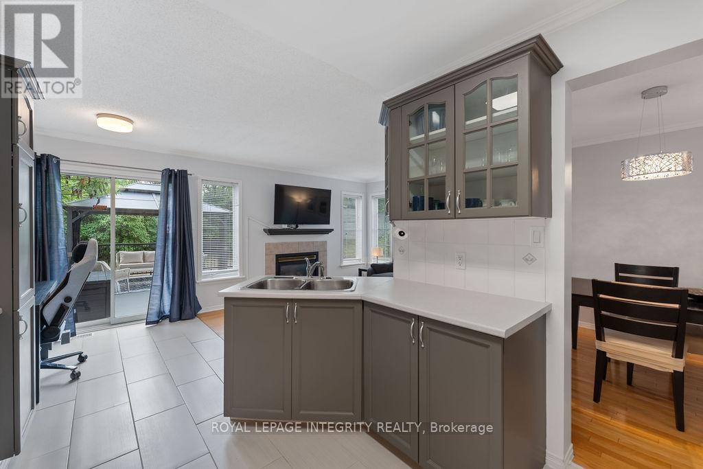 105 Bishops Mills Way, Ottawa, Ontario  K2K 3C2 - Photo 9 - X12425375