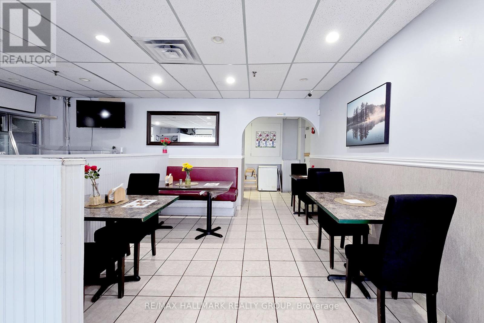 101-103 - 2019 Bank Street, Ottawa, Ontario  K1V 0N1 - Photo 14 - X12425393