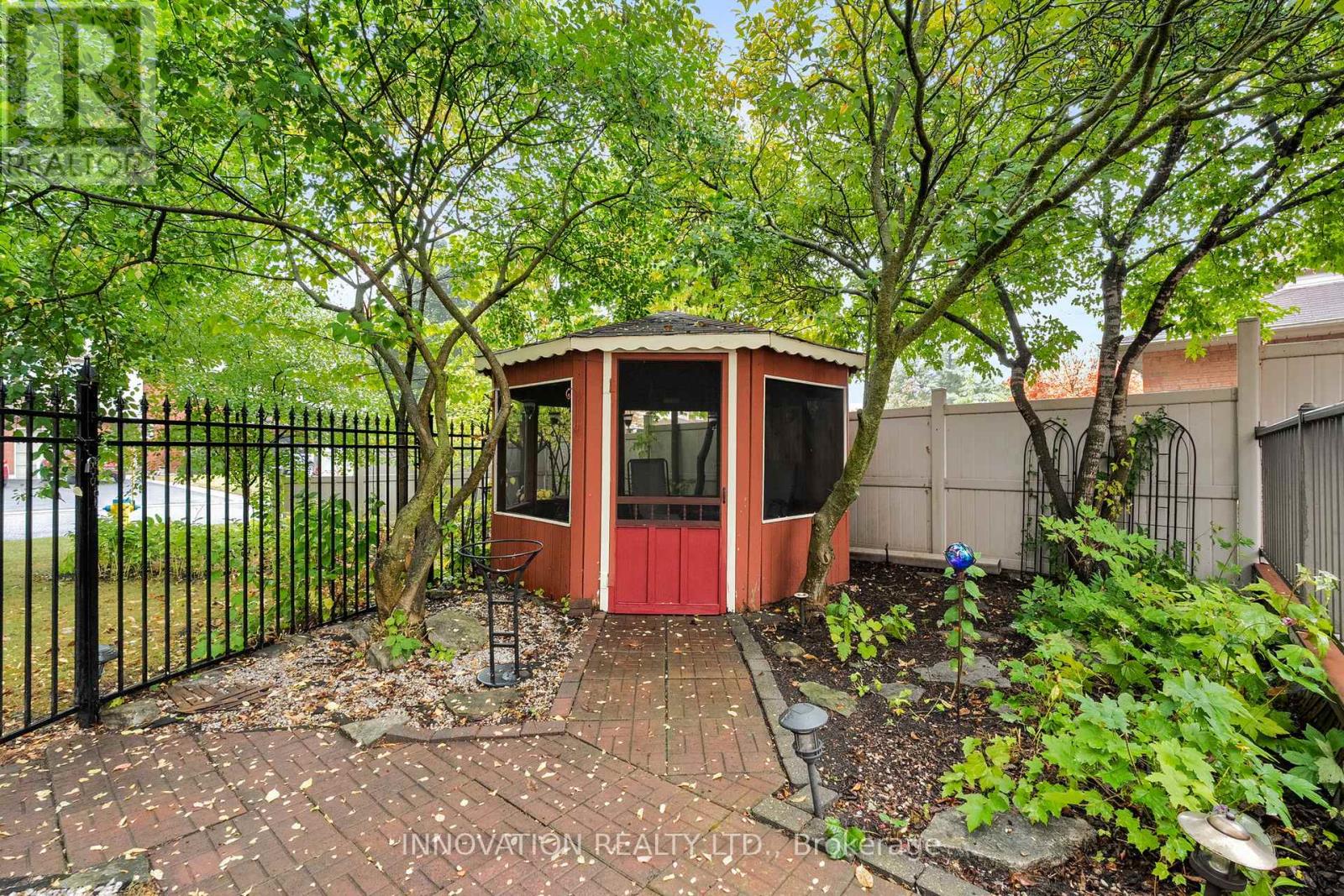39 Furlong Crescent, Ottawa, Ontario  K2M 2J1 - Photo 36 - X12425400
