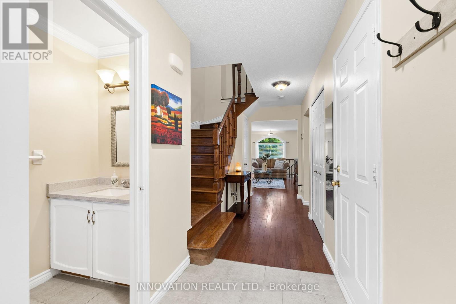 39 Furlong Crescent, Ottawa, Ontario  K2M 2J1 - Photo 5 - X12425400