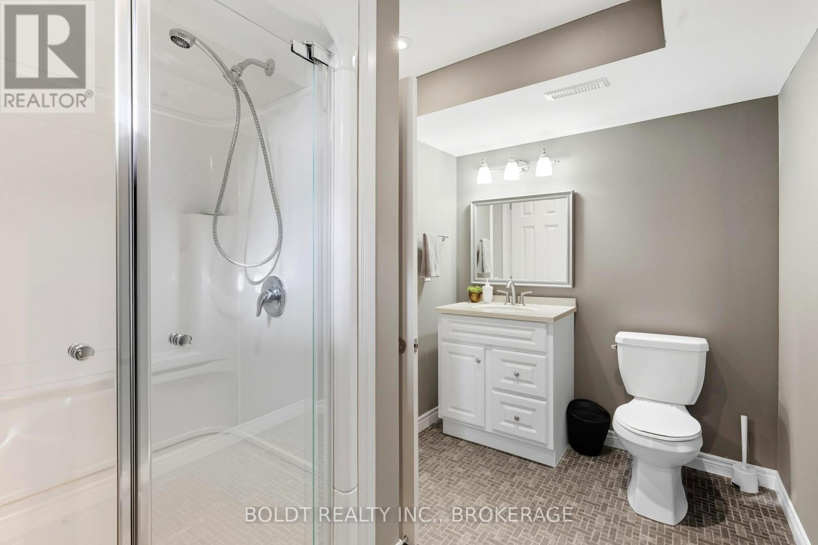 10 Jordan Court, St. Catharines, Ontario  L2N 7R3 - Photo 33 - X12425392