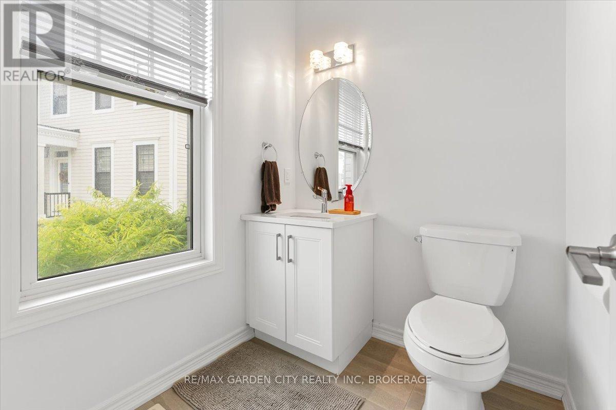 7 Aspen Common, St. Catharines, Ontario  L2S 2B3 - Photo 16 - X12425402