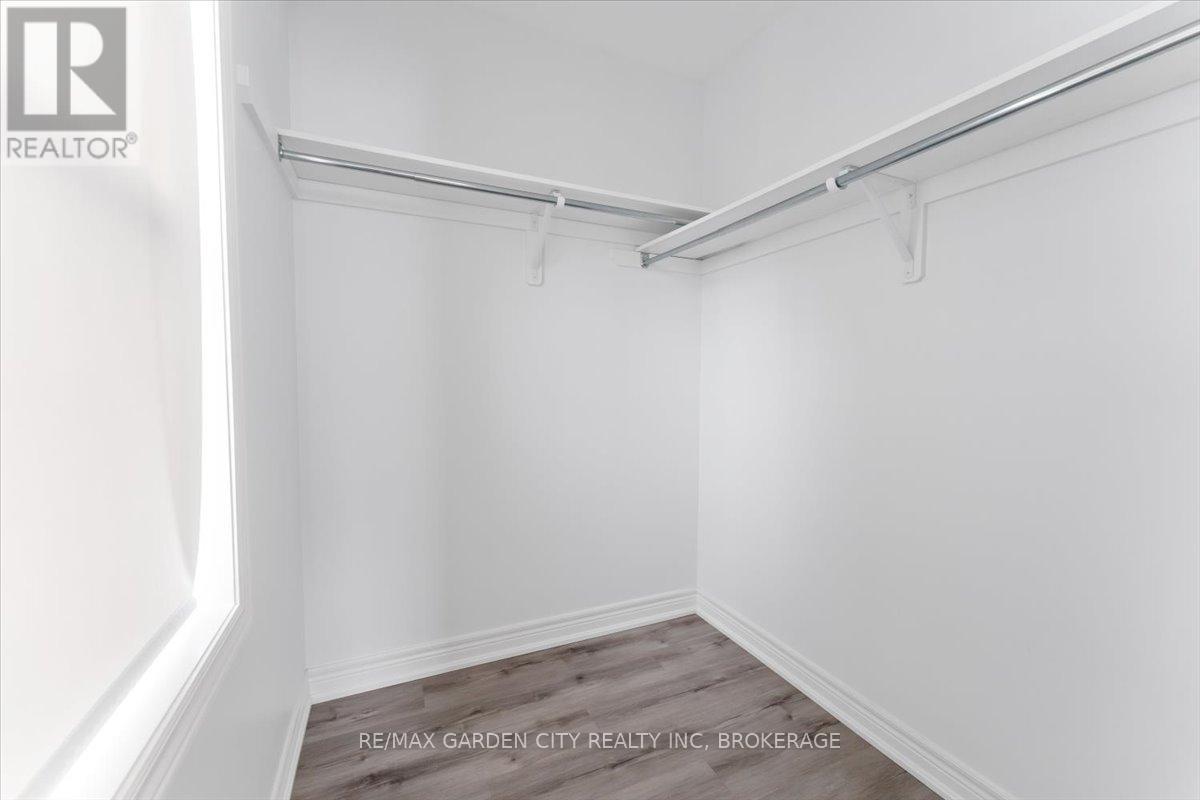 7 Aspen Common, St. Catharines, Ontario  L2S 2B3 - Photo 19 - X12425402